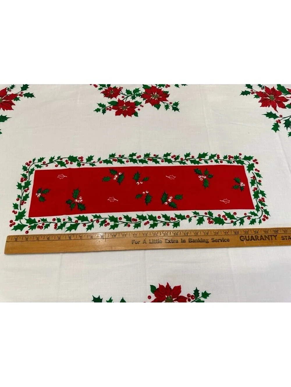 Christmas Holly Poinsettia Tablecloth White Red Rectangle Scalloped Edge 48.5x67